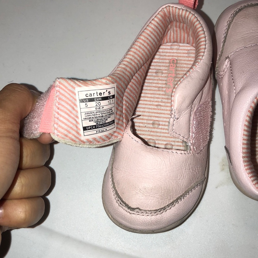 Carter’s shoes - Picture 4 of 5